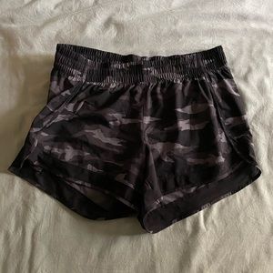 Athleta Racer Run Shorts 4”